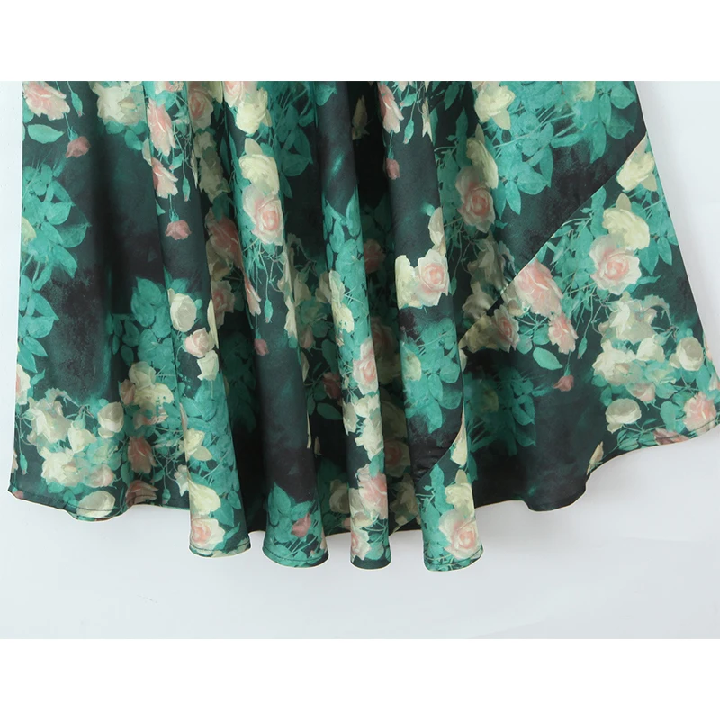 เดรสลายดอกไม้สีเขียวแบบสายเดี่ยวเซ็กซี่สำหรับฤดูร้อน ผู้หญิง สง่างาม ทรงเอไลน์ ความยาวปานกลาง คอวี สไตล์ลำลอง เซ็กซี่ เหมาะสำหรับวันพักผ่อน รุ่น 2026