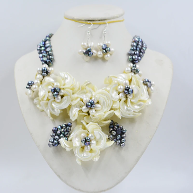 

charm European women's necklace White Shell Flower Necklace For Wedding 20"