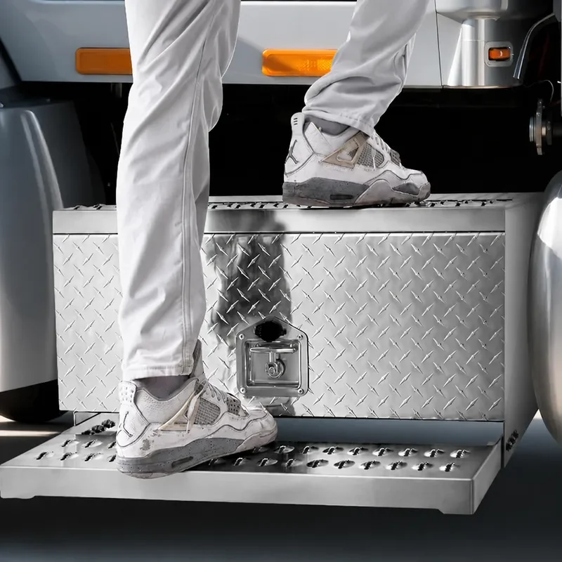 Heavy Duty Aluminum Alloy Semi Trailer Truck Step Toolbox Non Slip Boarding Storage Box for Cab