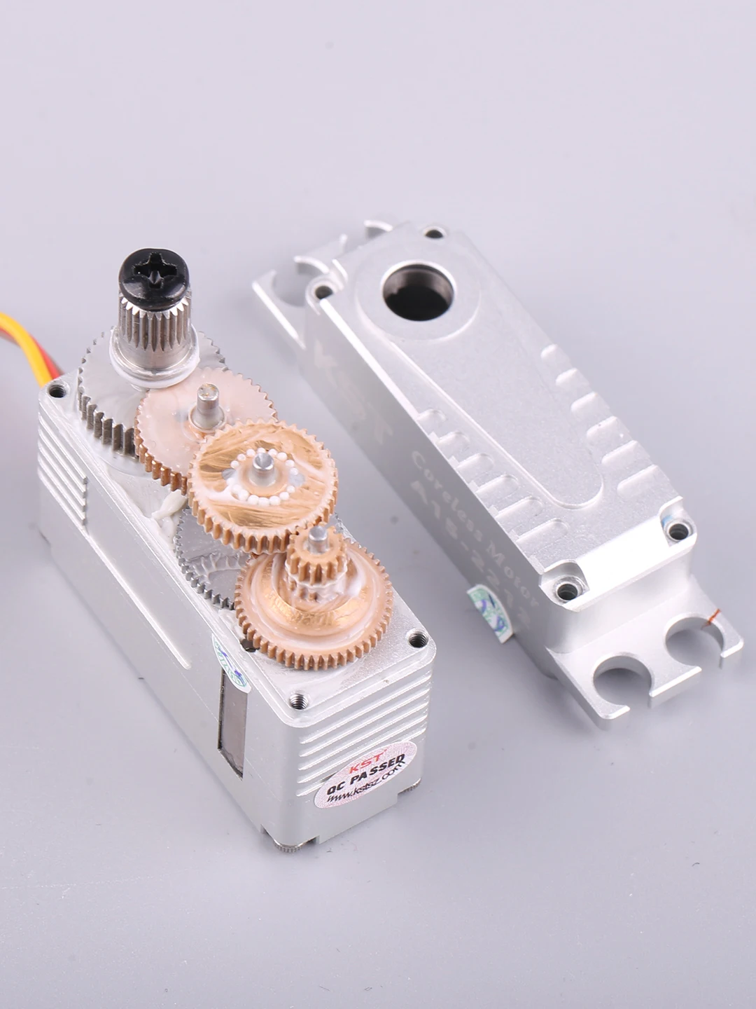 KST A15-2212 Standard Thin All Metal Tooth High-Pressure High Torque 25KG Aircraft Model Industrial Machine Servo