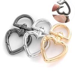 5Pcs Metal Heart-Shaped Snap Hook Collar Carabiners Hooks Bags Strap Buckles Lobster Clasp KeyChain Snap Ring Outdoor Tools