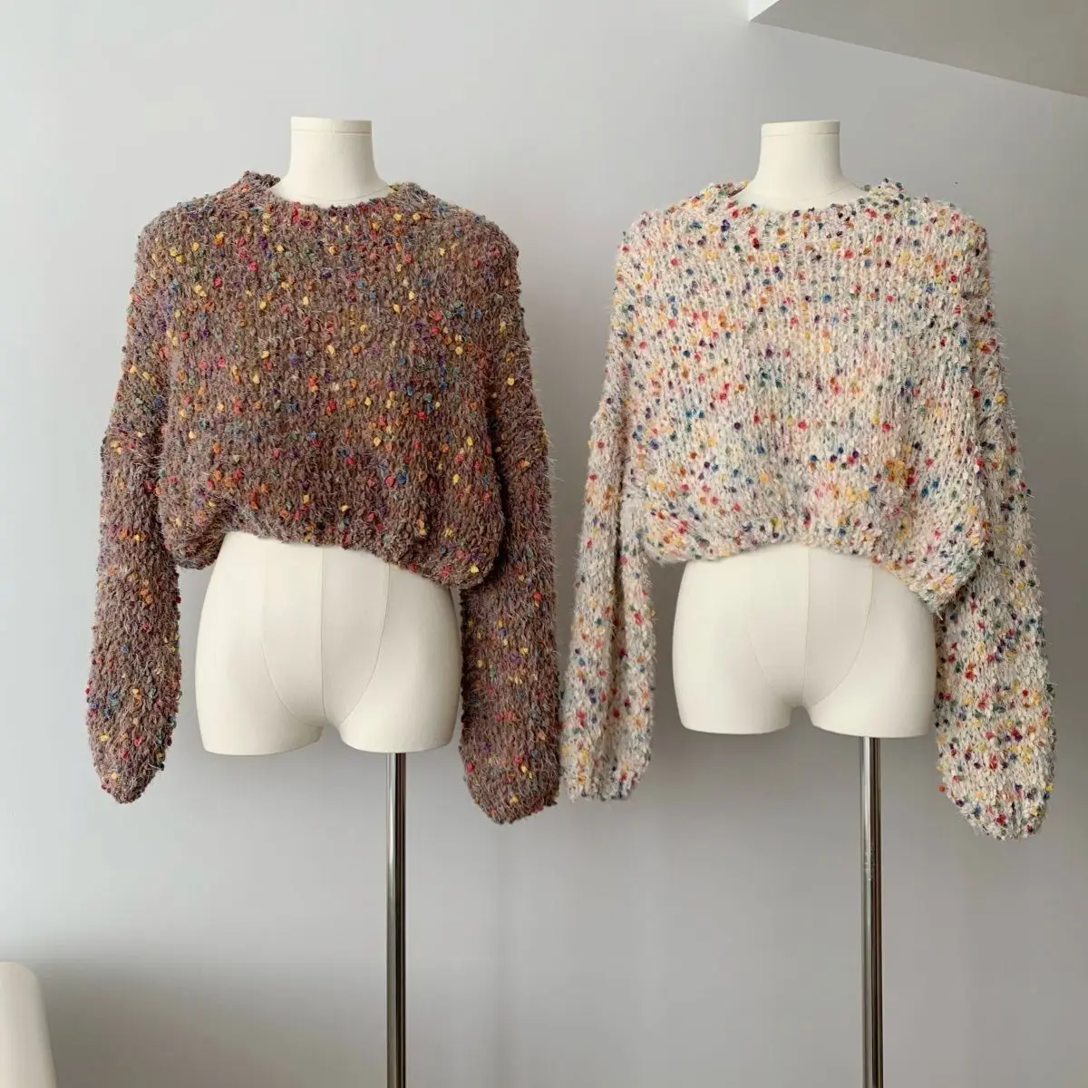 2024 Korean Edition New Colorful Dot Short Sweater Women's Autumn/Winter Lazy Wind Rainbow Sugar Knitted Sweater