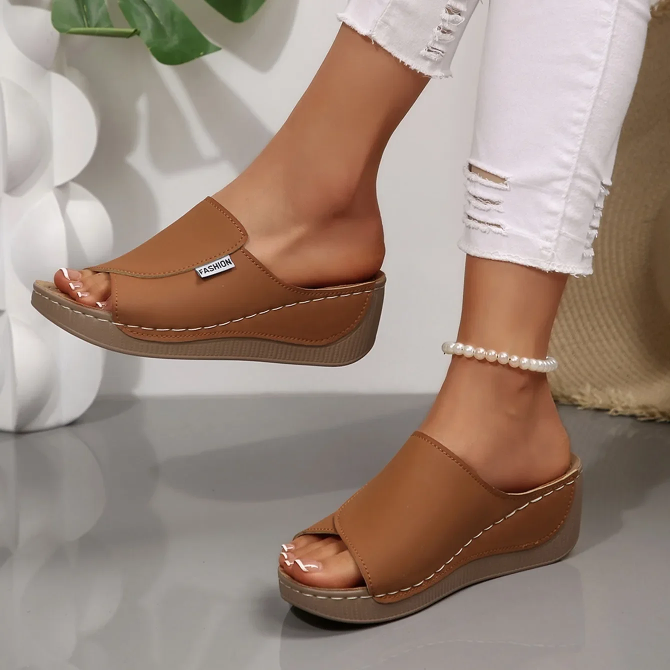 Damen Keilabsatz-Pantoletten Sommer 2025 – Neue modische offene Sandalen mit Schnalle, atmungsaktiv und bequem – Detail 16