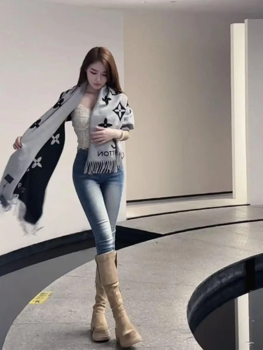 

Ретро джинсы с высокой талией синего цвета для женщин, эластичные, утягивающие, удлиняющие, из белого хлопкового стрейч-денима, брюки-клеш длиной 7/8