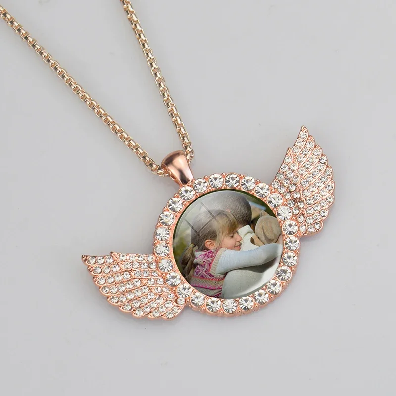 Custom Photo Memory Rhinestone Glass Necklace Personalized Family Picture Necklace Angel Wings Pendant Hip Hop Jewelry Gift