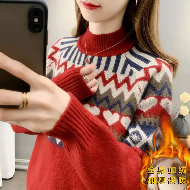 Sweater Jacquard kerah setengah tinggi, atasan lengan panjang hangat kasual bulu kontras musim gugur dan musim dingin wanita