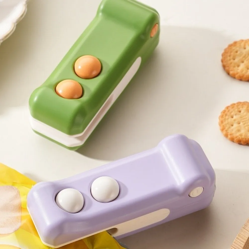 Moisture-proof Magnetic Sealing Machine Rechargeable Plastic Bag Sealing Clip Keep Fresh Hand Press Mini Heating Sealer