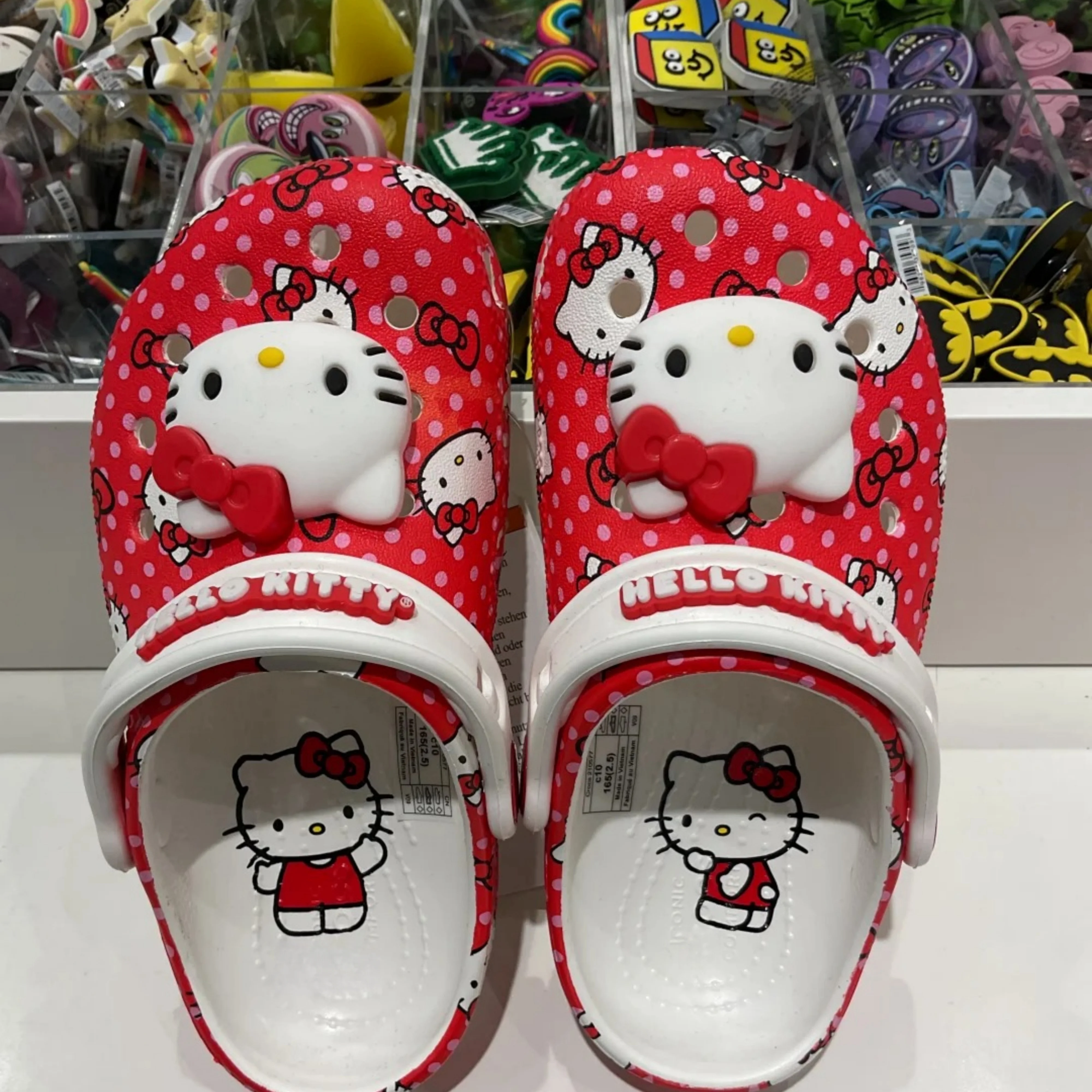 Miniso Stock Miniso Hello Kitty Sanrio Hole Sandals Slippers Sandals Kawaii Eva Anime Home Beach Shoes Summer Slippers For Adult