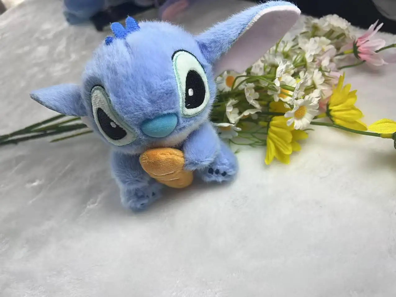 Porte-clés pour sac à dos, pendentif, jouet en peluche Kawaii, poupée faite à la main, dessin animé, cadeau mignon pour poupée d'anniversaire de petite amie, dernière collection