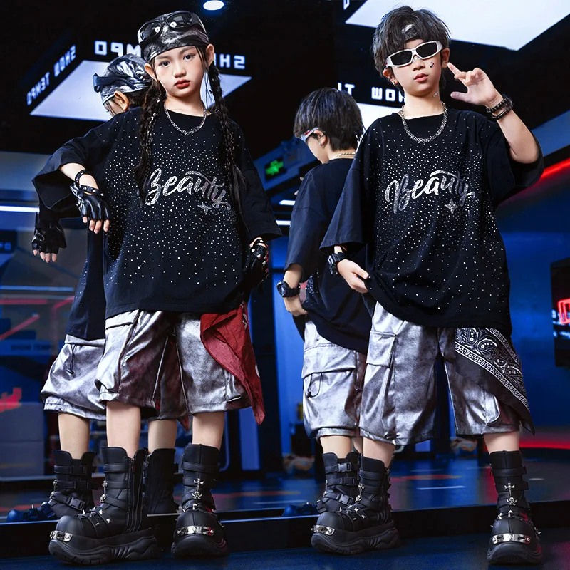 

Children Trendy Handsome Girls Black T-Shirts Hip Hop Performance Suits Children Clothing Boys Silver Shorts Stage Costumes
