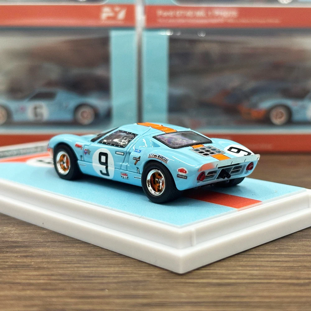 Findclassically 1:64 GT40 MK I Le Mans 24 Hours Winner Diecast Model Car