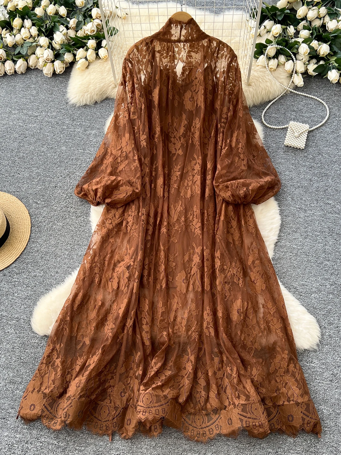 エレガントなVネックレースドレス、蝶ネクタイ付きランタンスリーブ、ゆったりとしたスリムロングスカート、女性用フレンチスタイル、ハイウエスト、ポリエステル繊維