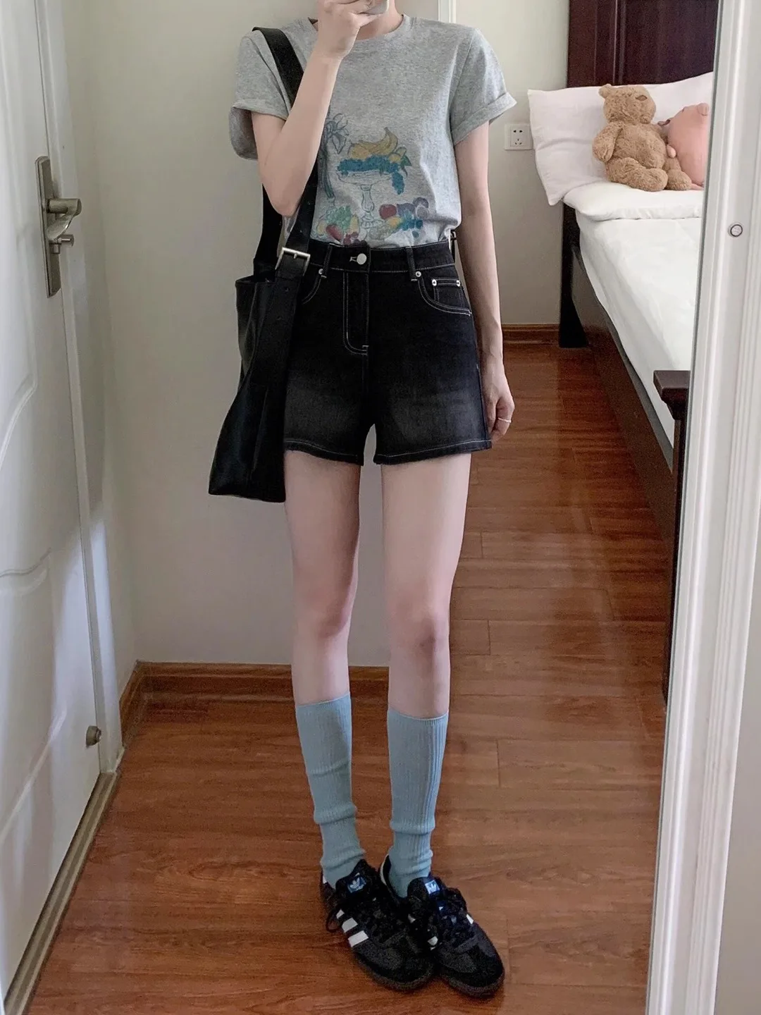 

Black Elastic Denim Shorts Women's Summer Versatile Small plus Size Slim A-Line Wide Leg Hot Pants Pear Body Shape