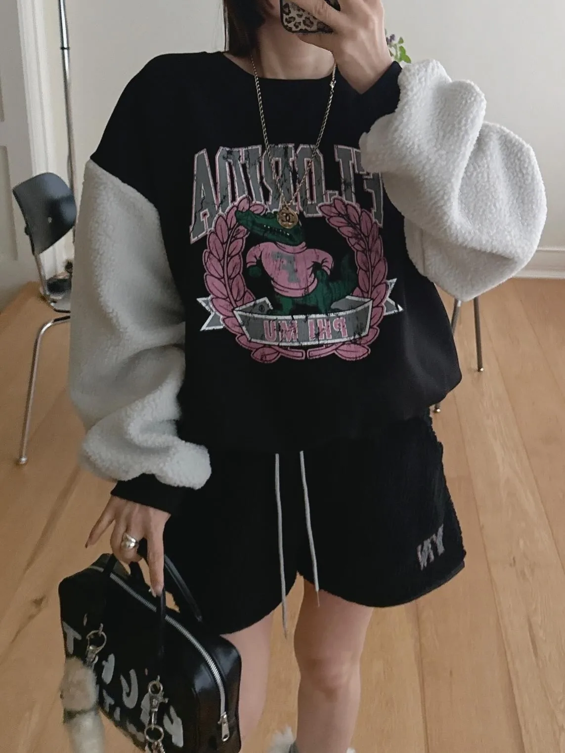 Felpa con cappuccio calda e casual con stampa di lettere dei cartoni animati da donna autunno inverno maglione allentato abbinato testa sopra il cuore coreano Sle