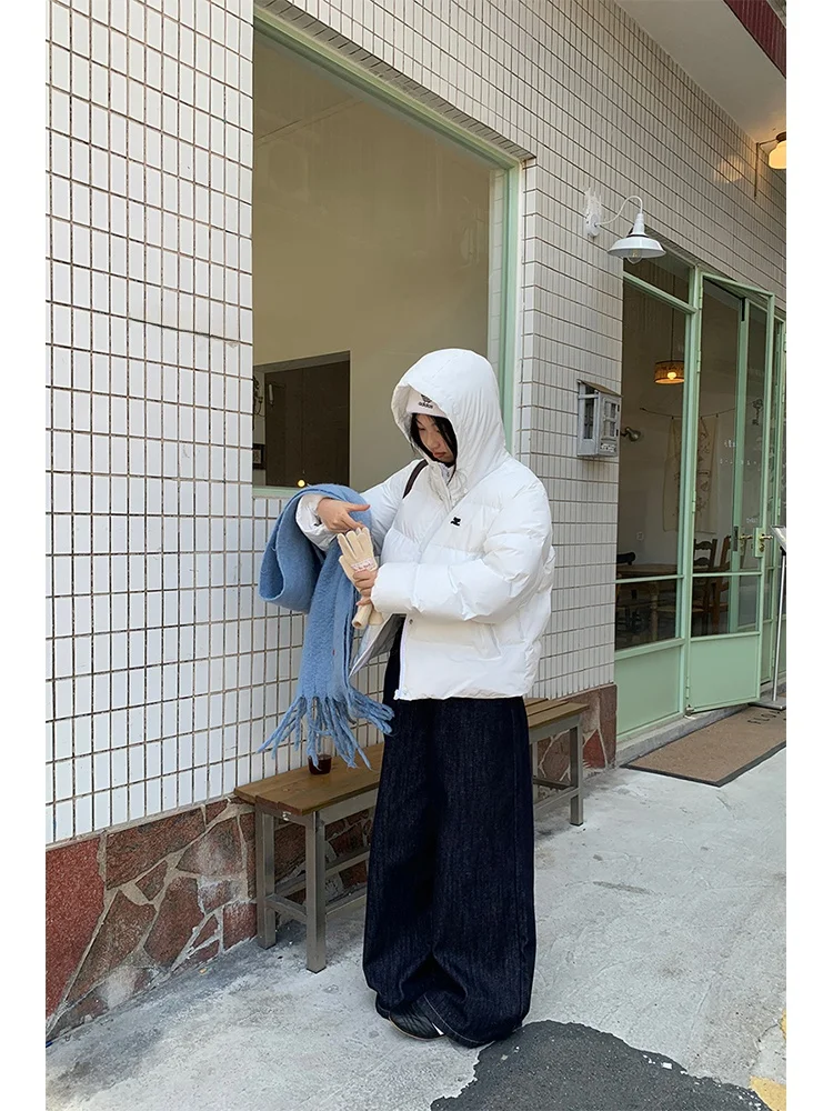 ホワイトダックダウンジャケット レディーススタイル 冬 2025 新作 ユニーク 美しい 小さいサイズ アウター レッド セレブリティ ミュージアム