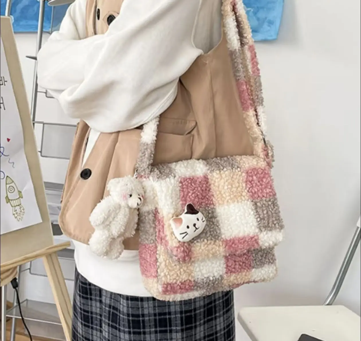 Women Small Plush Shoulder Bag Ladies Checked Plaid Crossbody Bag Casual Cute Messenger Bags Girls Zipper Purse Lamb Like Tote