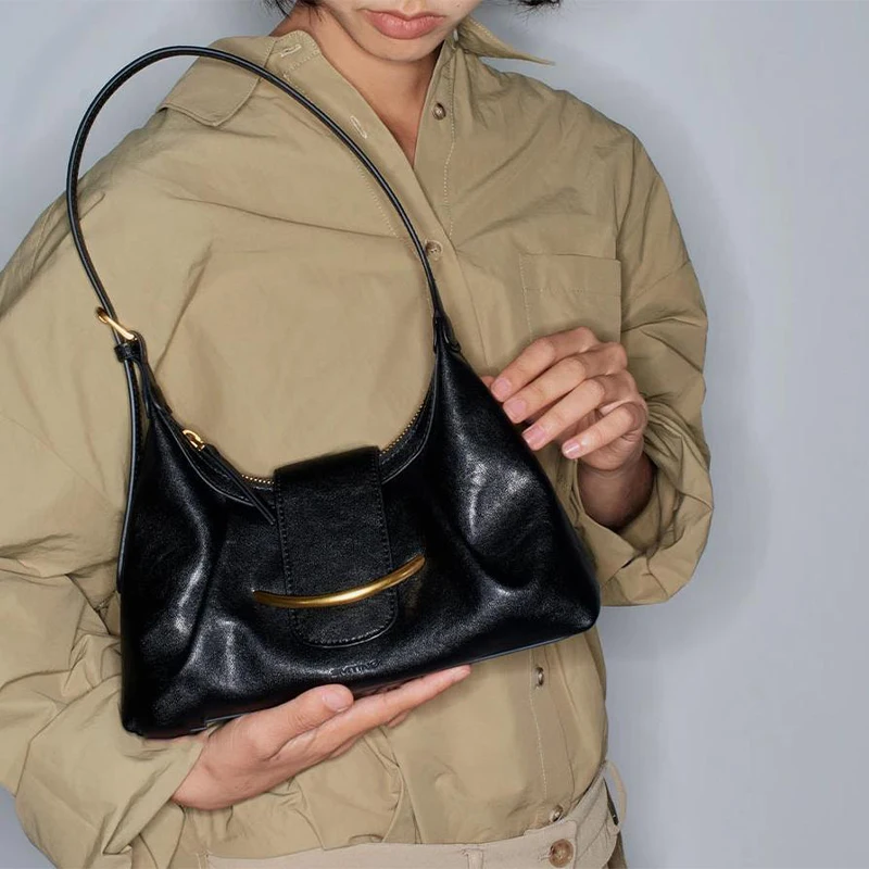 

Designer Crescent Hobo Crossbody Shoulder Bag,Solid Color Dumpling Women Handbag,Chic Purse,Commuter Everyday Vintage Sling Bag