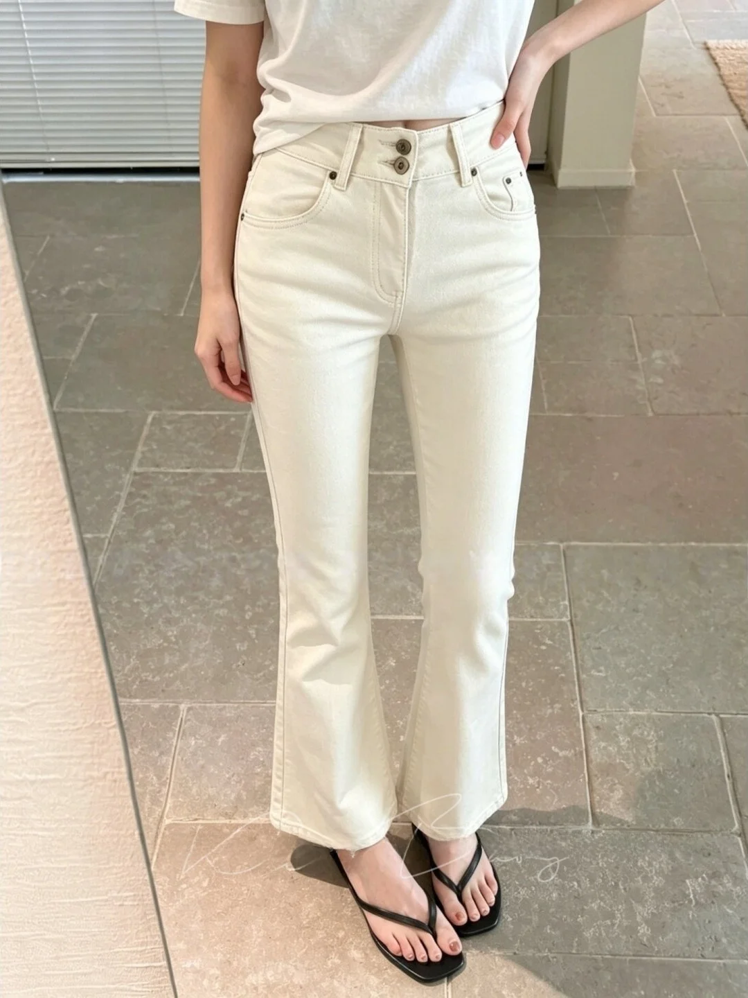 Low-Waist Flared White Jeans Women's Slimming Straight Leg Jeans Summer Casual Pants High Elasticity Low Waist Chinese Made