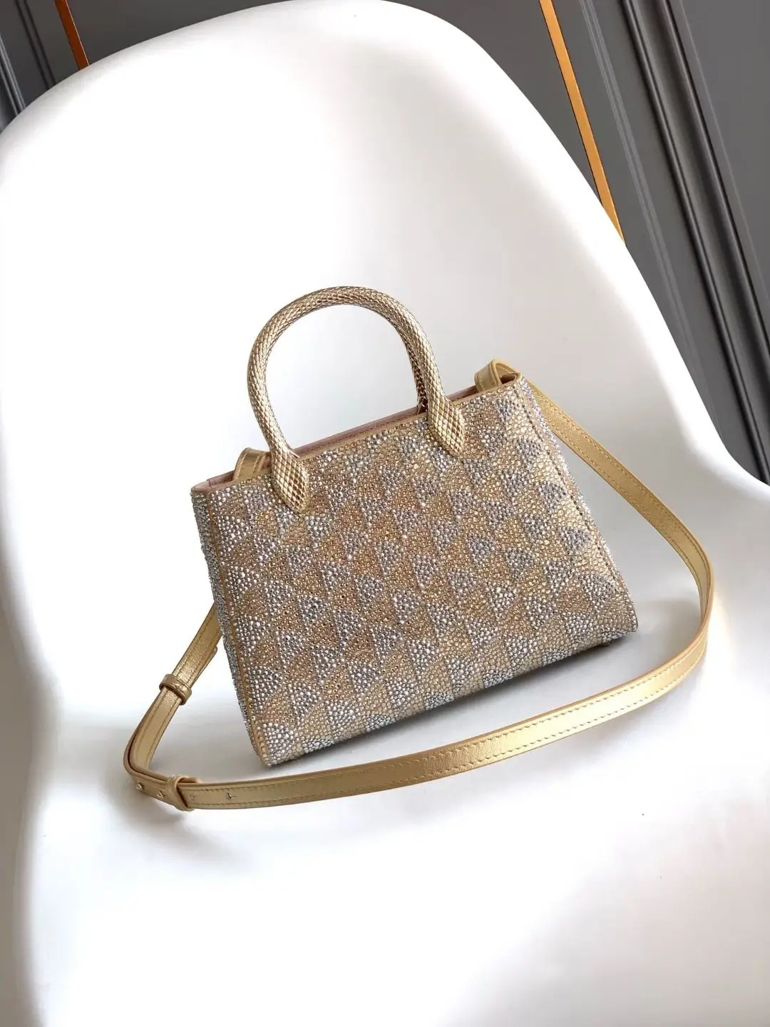 

SERPENTINE Series Solid Steel 18K Gold-Plated Hardware Jewelled Tote Bag - Luxury Designer Handbag