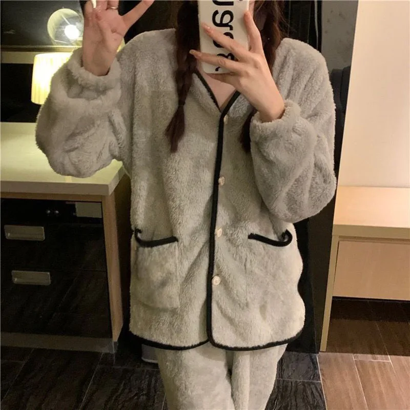 الشتاء المرأة الربيع والخريف منامة قطعتين مجموعات بلون بسيط نمط غير رسمي طويلة الأكمام منامة موضة جديدة