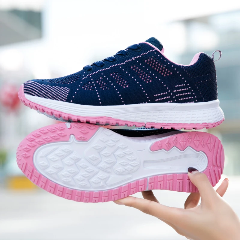 

Женские повседневные модные дышащие кроссовки из сетки на плоской подошве для прогулок, женская обувь 2025 года, вулканизированные кроссовки для спортзала, белая женская обувь