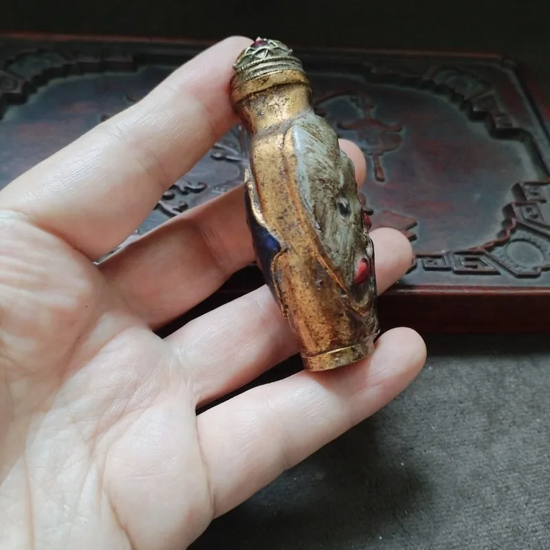 Antique Old-Patinaed Bronze Red-Faced Loyalty And Integrity Guan Gong Face Snuff Bottle Ornament