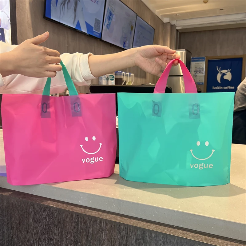 High-End Thickened Frosted Plastic Handbags for Children's Clothing Stores Logo Packaging Customizable Gift Bags