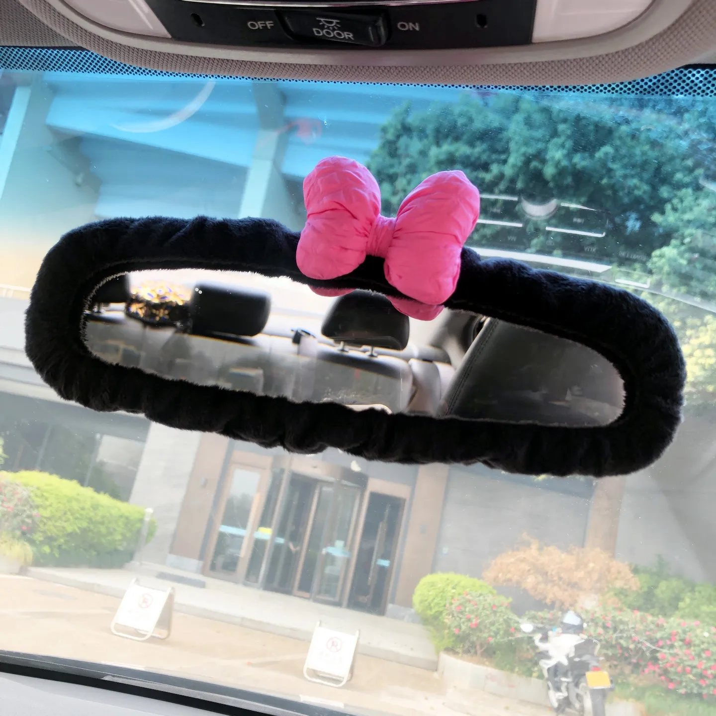 Car Mirror Cover Cute Bow Car Accessories for Women Universal Auto Rearview Mirror Decoration, Soft Puff Bowknot Mirror Sleeve