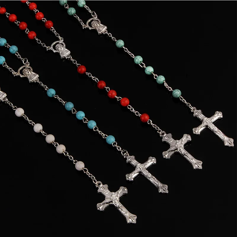 قلادة متقاطعة من مسبحة فيروزية مقاس 8 مم، قلادة مصنوعة يدويًا من مركز ماريا