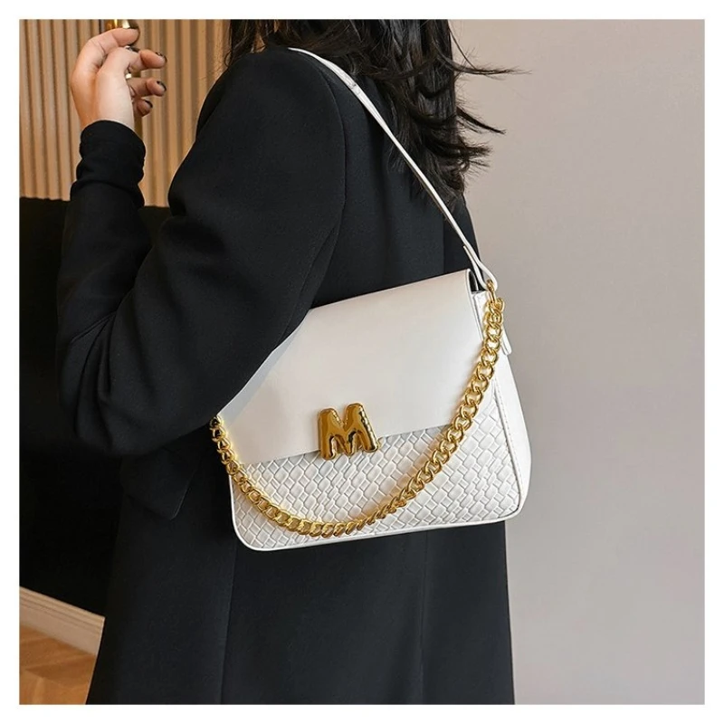 

Women Bag Presbyopic Pattern New Model Underarm Bag Fashionable Crossbody Shoulder Bag For Daily Activities