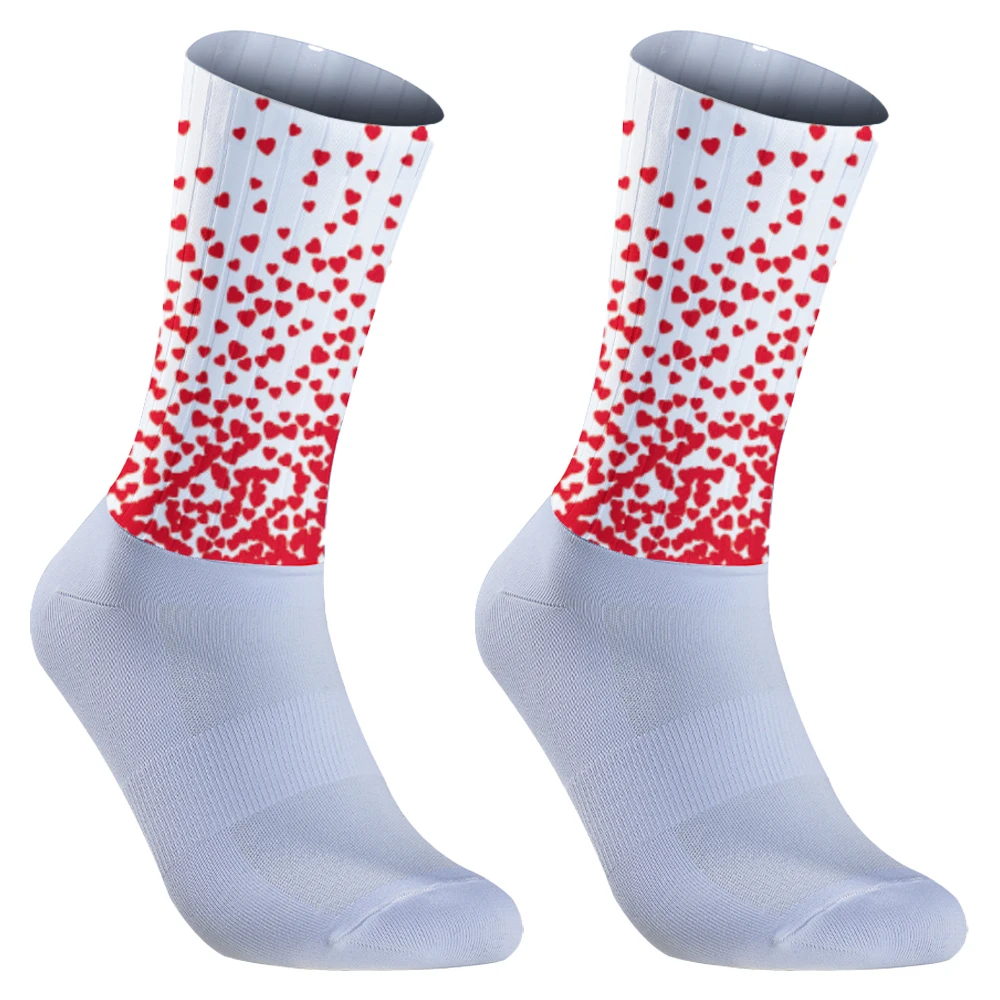 1 pairs of  cycling anti-skid sports socks and football socks Love Cycling socks