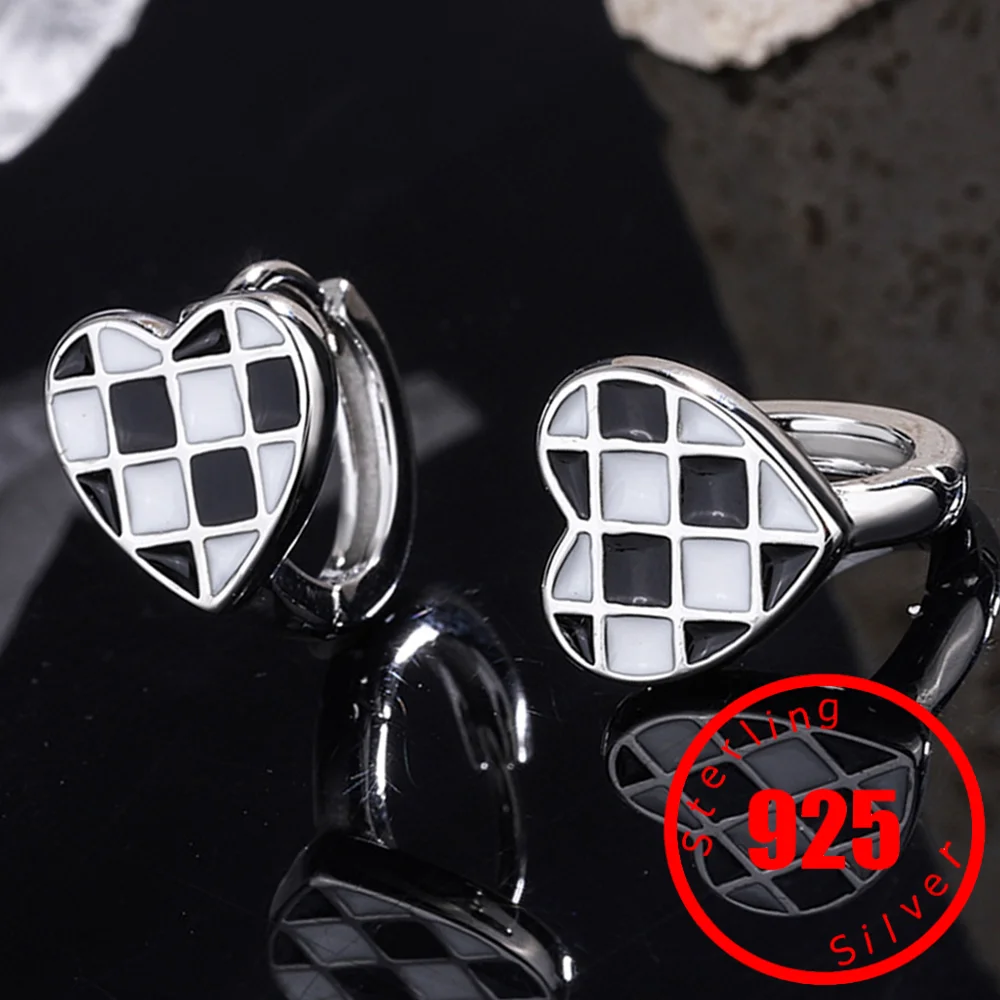 

Stamp 925 Sterling Silver Love Earrings for Women Black and White Plaid Checkerboard Heart-shaped Ear Buckle Jewelry