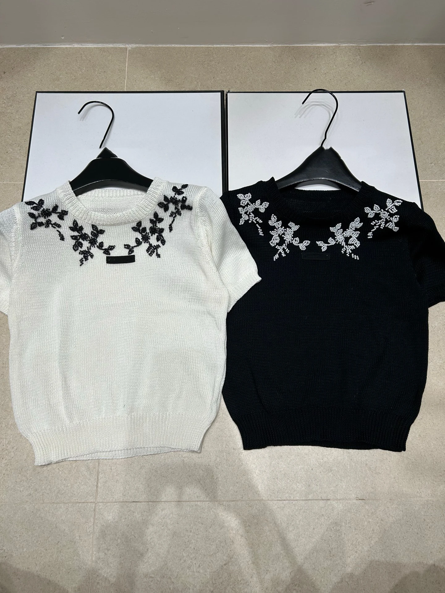 

VIBE Handmade Beaded Floral Short Sleeve Knitted Top Women's Gentle Style Versatile Casual Fashion Spring Summer Essential