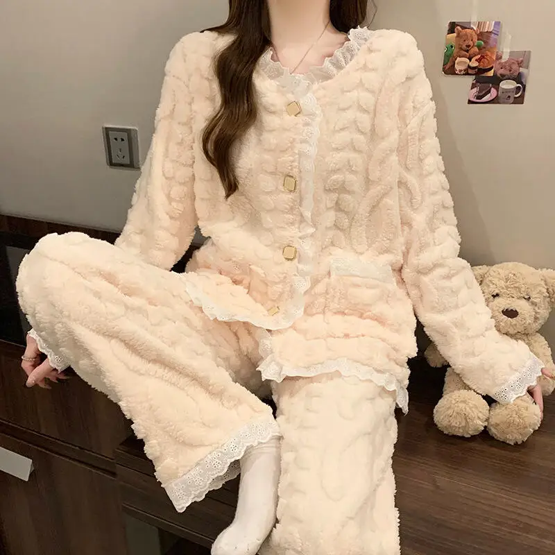 

Woman Pajamas Suit Winter Sweet Thicken Wearable As Outerwear Nightwear Fleece-Lined Keep Warm Sleepwear Coral Fleece Homewear