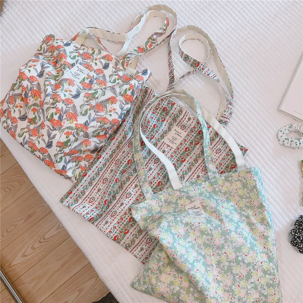 2024 Lightweight Canvas Shoulder Bag Spring Flower Floral Shoulder Bag Casual Forest Series Large Capacity Tote Bag