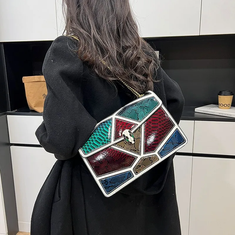 

Trendy Ladies Shoulder Bag Soft Fabric Quilted Crossbody Bag Adjustable Strap for Daily