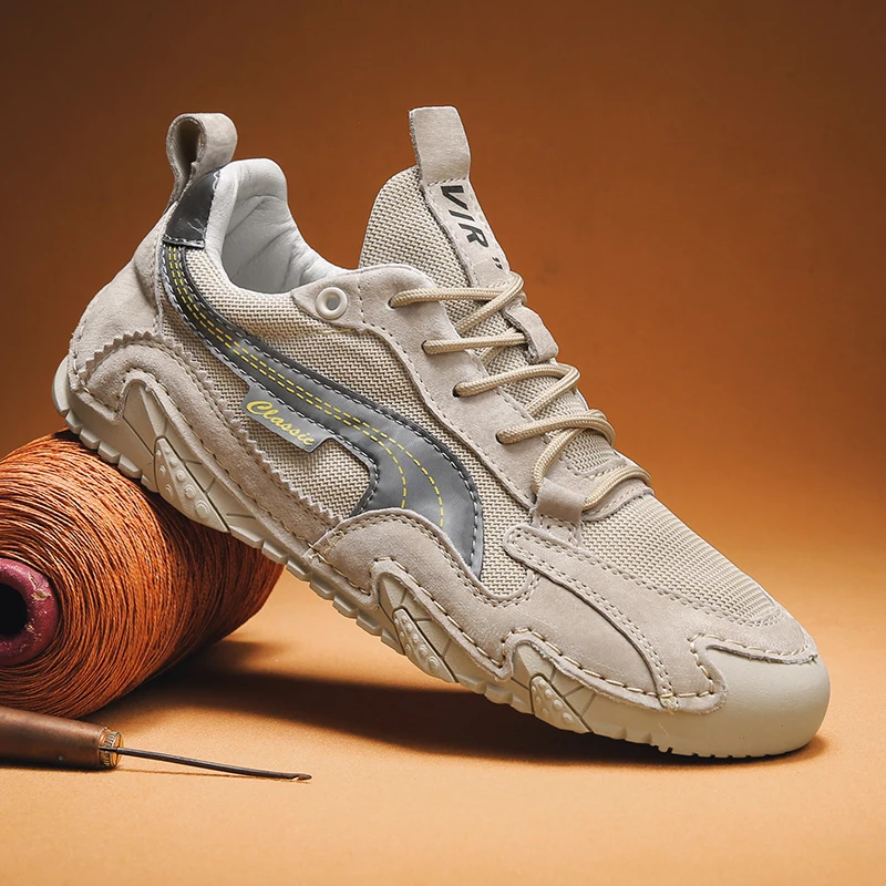 

Retro Mesh Patchwork Casual Sports Men Shoes with A Soft Sole Breathable Non Slip Suitable for Outdoor Travel Fashionable Shoes