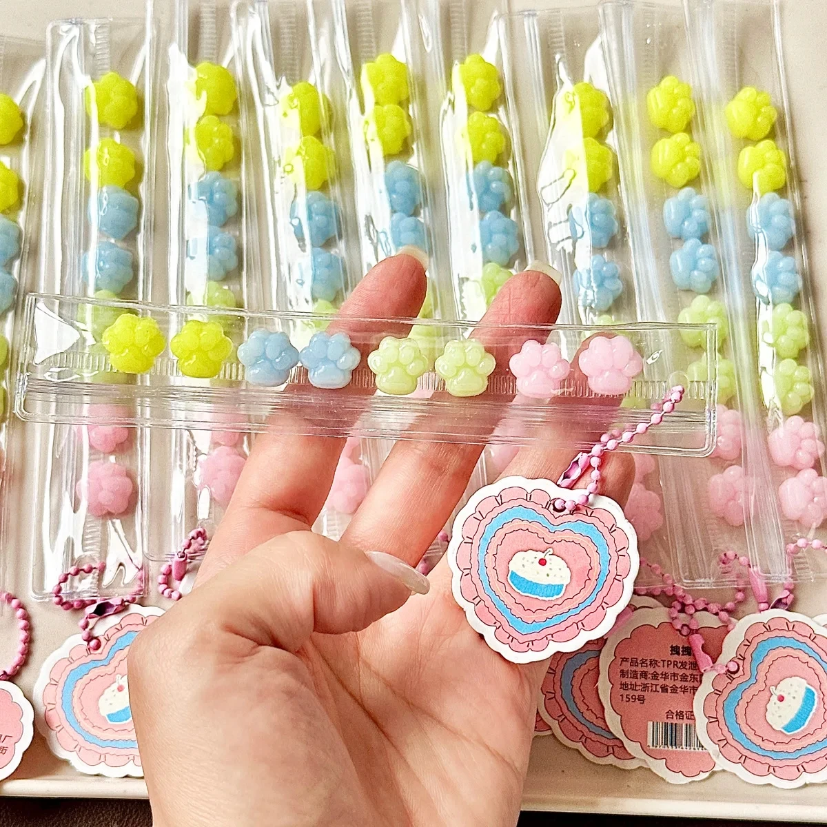 7 stks/zak Super Leuke Mini Bitterkoekje Kat Poot Sticky Squeeze Speelgoed Kawaii Zachte Realistische Kat Poten Squish Fidget Stress Relie speelgoed Geschenken