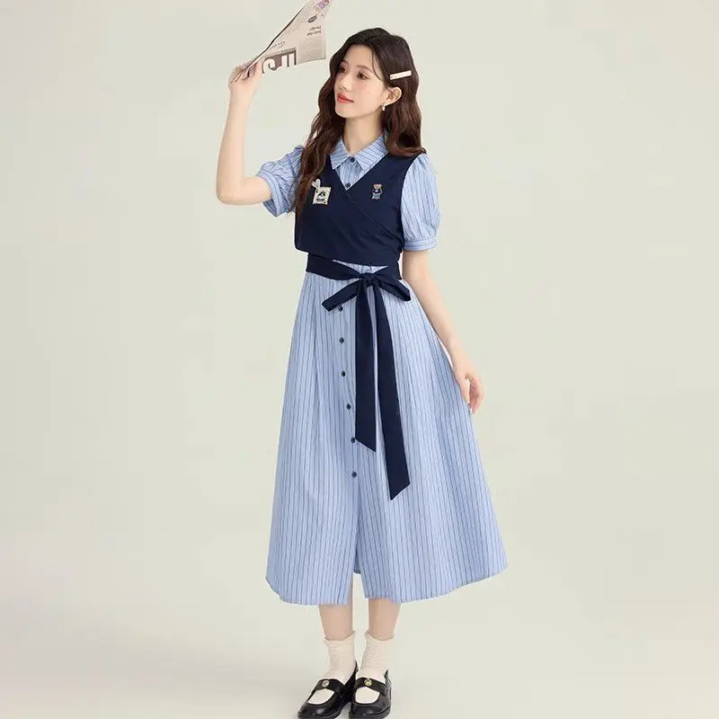 MAGOGO الصيف الفرنسية كلية نمط مخطط قميص فستان المرأة السببية Kawaii التطريز وهمية قطعتين المرقعة فستان طويل نحيف