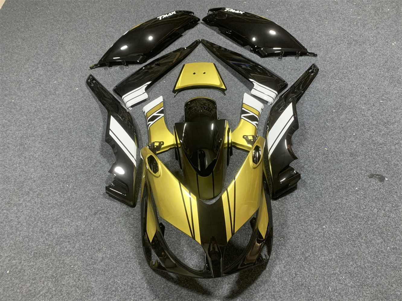 Motorcycle fairing fits Yamaha TMAX500 01 02 03 04 05 06 07 500 2001 2002 2003 2004 2005 2006 2007 Fairing White gold Black