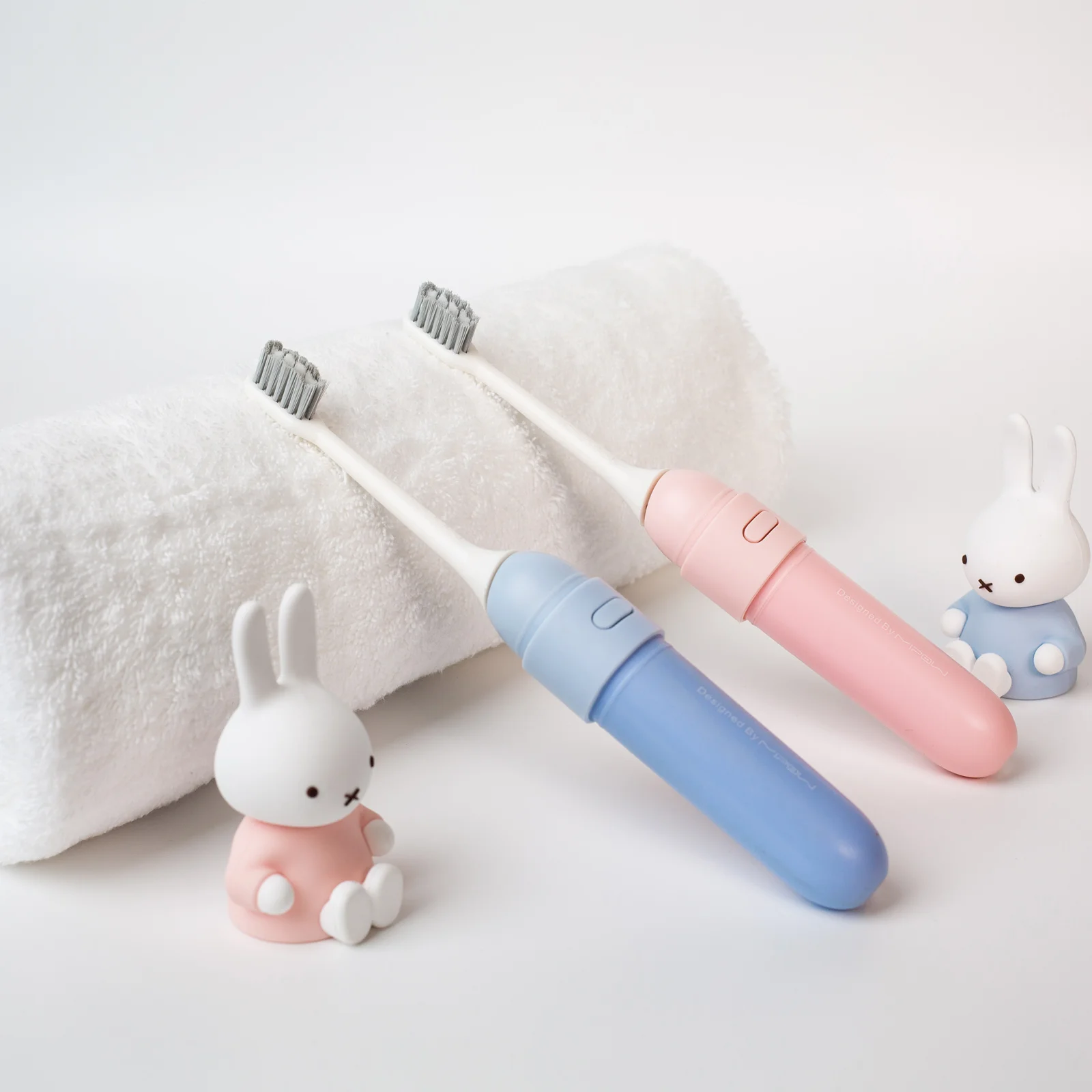 MIPOW&miffy Cap-Handle Design Toothbrush