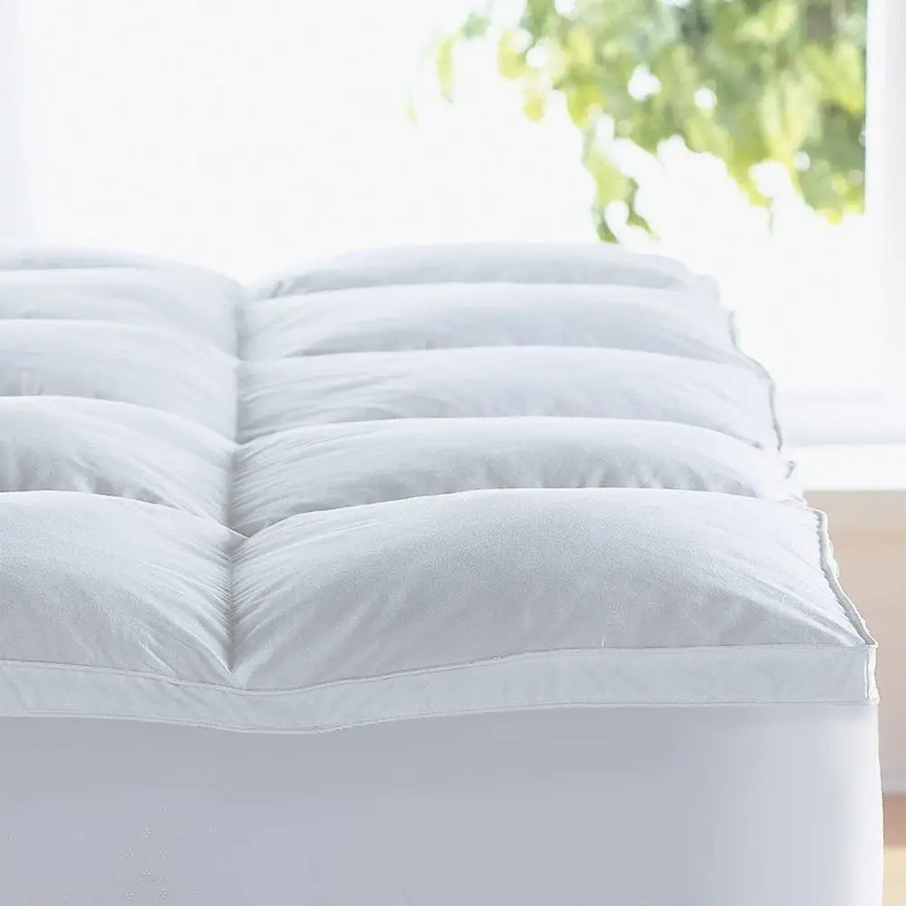 2 Hypoallergenic Egyptian Cotton Mattress Topper with 300 Thread Count and All-Around Skirt - 1000 GSM, King Size, White