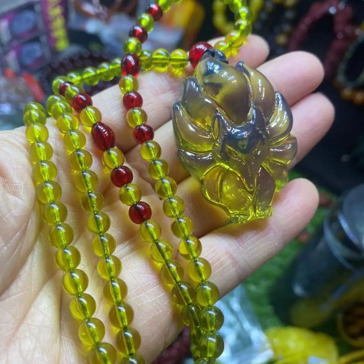 

Amber Beeswax Blue Amber Fashion Trend High-end Atmospheric Nine-tailed Fox Pendant
