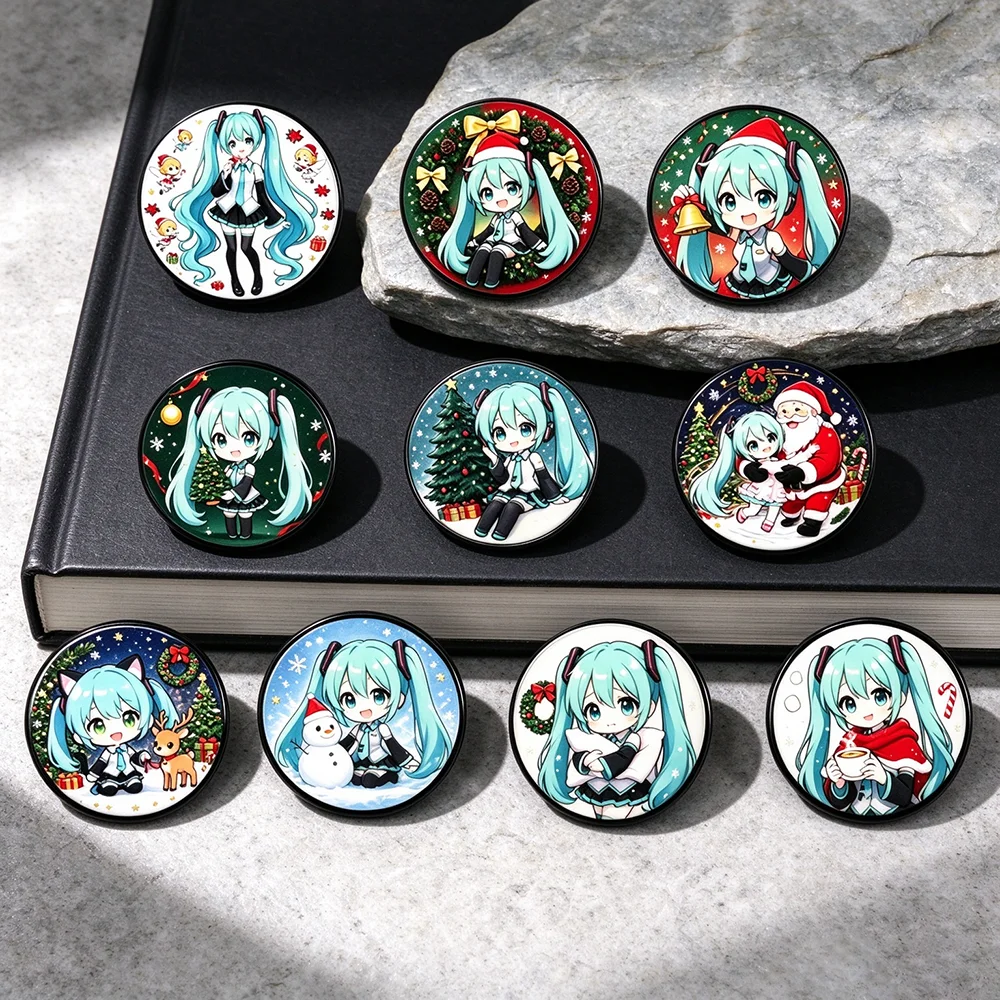 10Pcs Cute Christmas Virtual Singer Themed round Pins Winter Holiday Anime Style Bag Brooches Collection