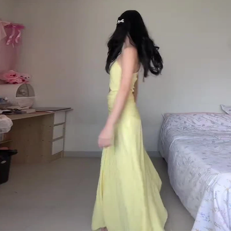 المرأة الصيف أنيقة فستان ماكسي أصفر غير المتكافئة الرقبة بلا أكمام قطع الخصر سليم صالح فستان طويل موضة 2025 وصول جديد