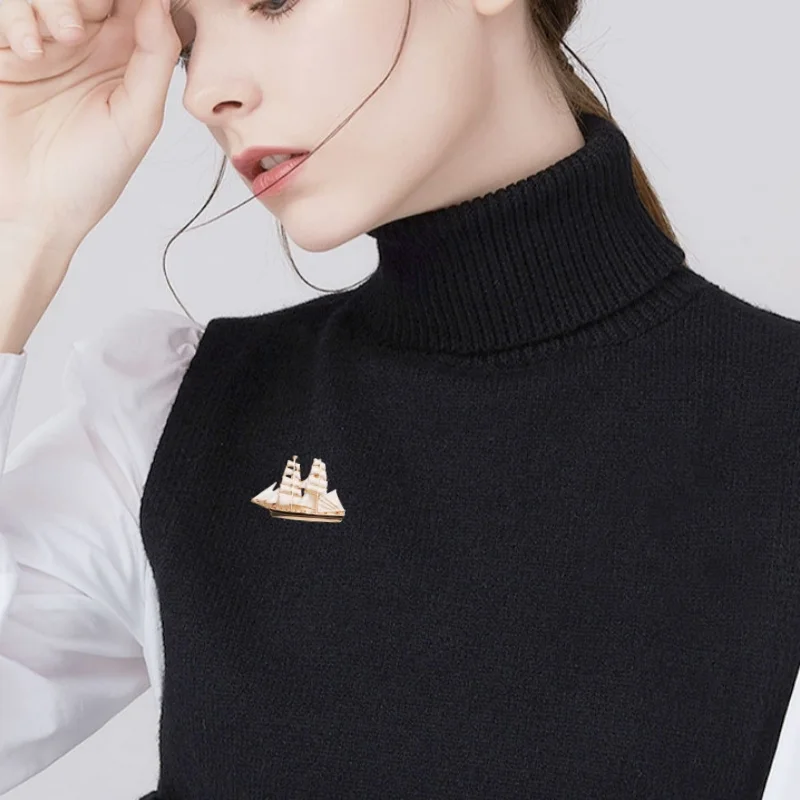 Fashion Creative Top Brand Fashion Women Ship Flower Brooch Pin Enamel Crystal Rainbow Badges Student Bag Accessories Pins Gift