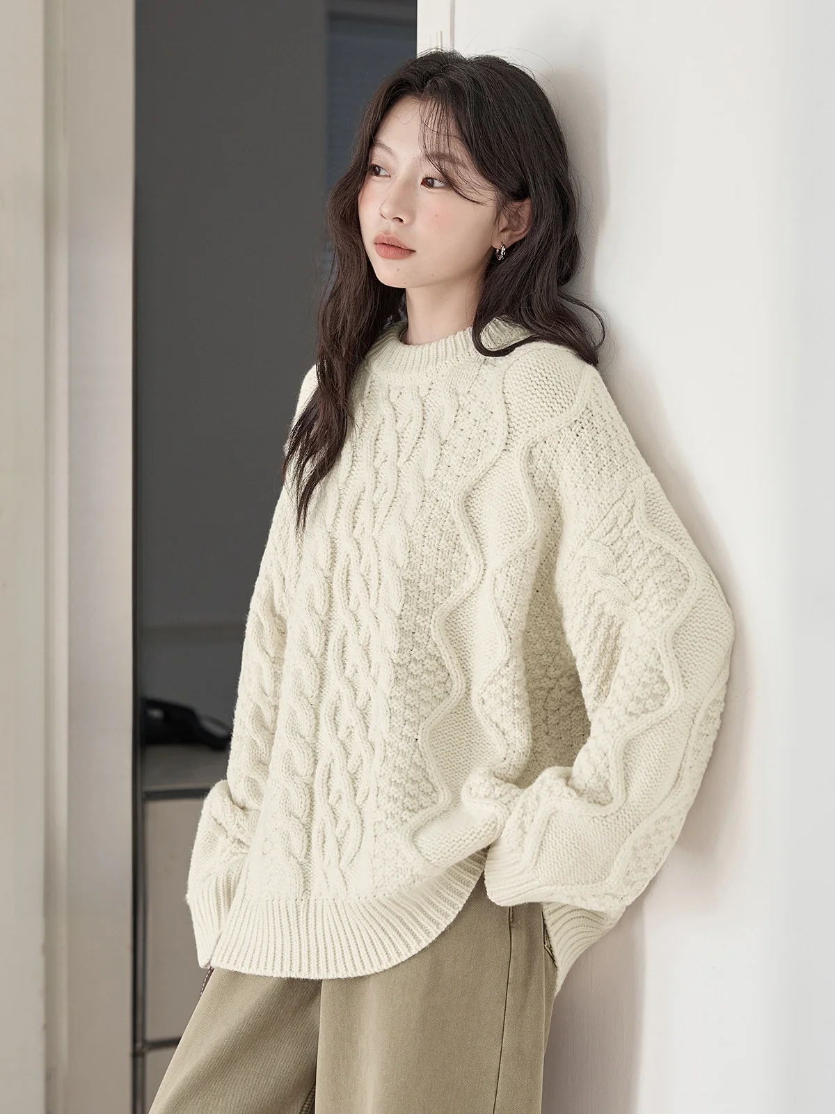 

HuiXi Women's Knitted Sweater Loose Fit Overhead Sle in Nougat Color for Winter Season Retro Twist Design Versatile Casual ...