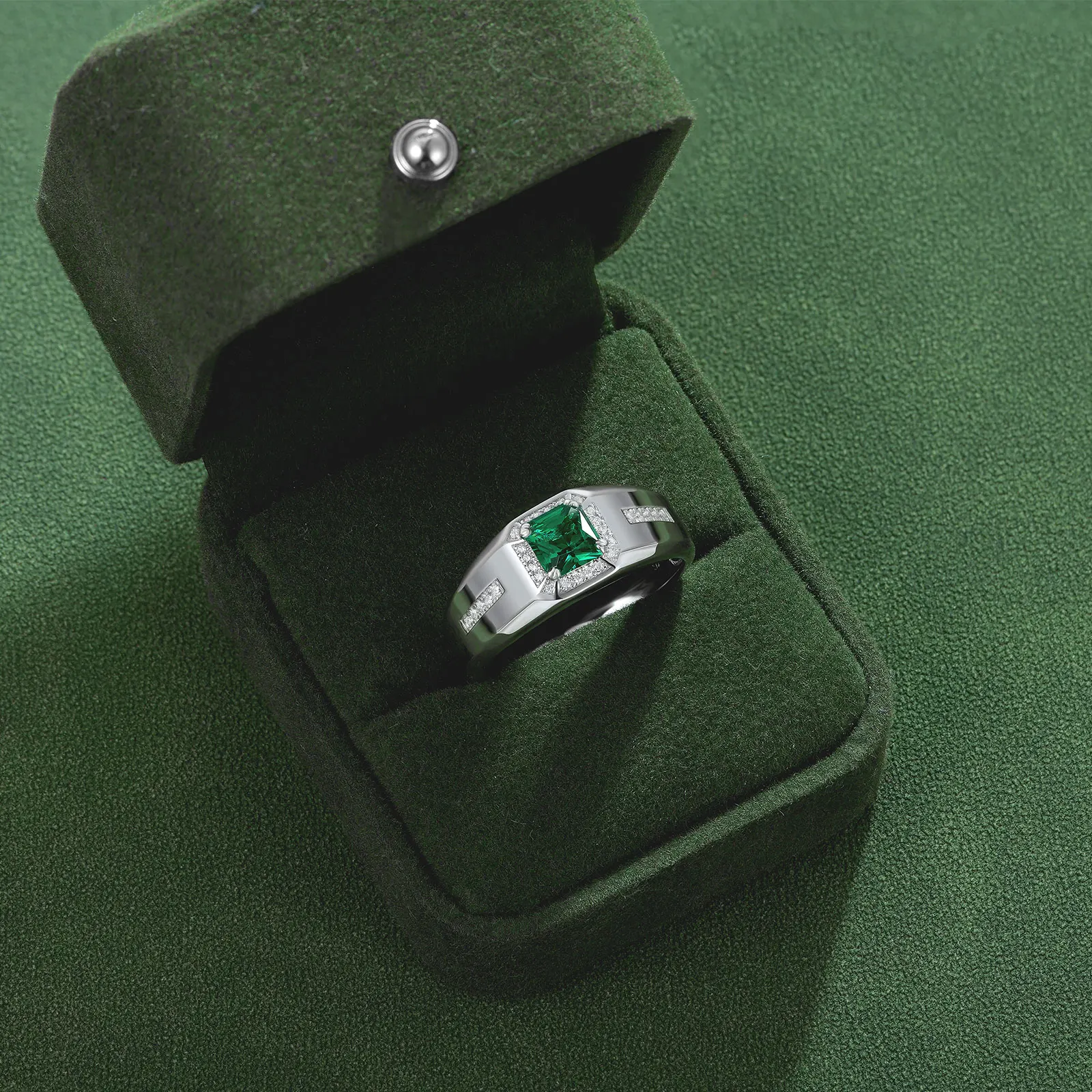 ​ Newshe sólida plata 925 anillo de compromiso de boda para hombre creado Nano Esmeralda Halo verde 5A joyería de circón cúbico para él