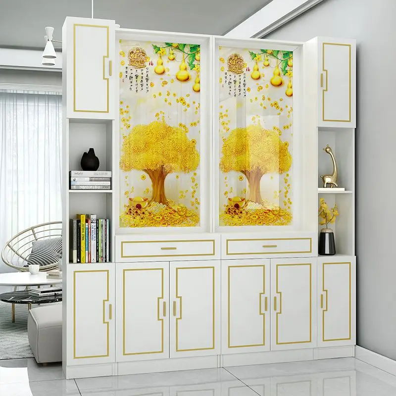 DSA wooden screen partition cabinet, living room is facing the entrance, and the entrance door is blocked. The entrance