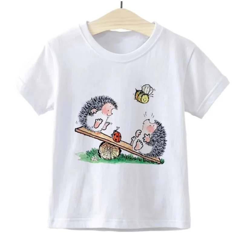 女の子と男の子のためのかわいいヘッジホッグプリントTシャツ、子供服、子供のトレンド、夏、2023